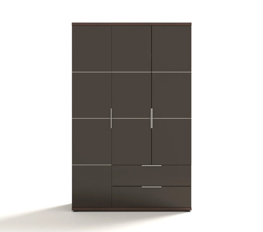 шкаф трехстворчатый